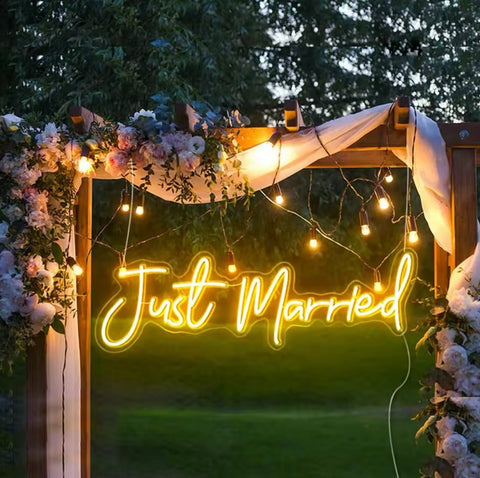 Neón Just married boda