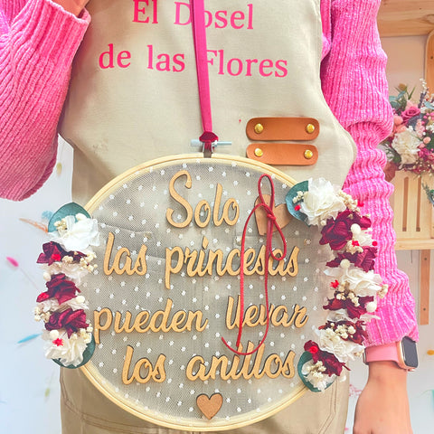 Bastidor porta alianzas princesas